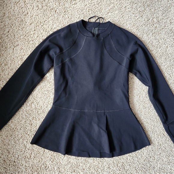 lululemon athletica Other - Lululemon Free To Paddle Top. Black. Size 8.